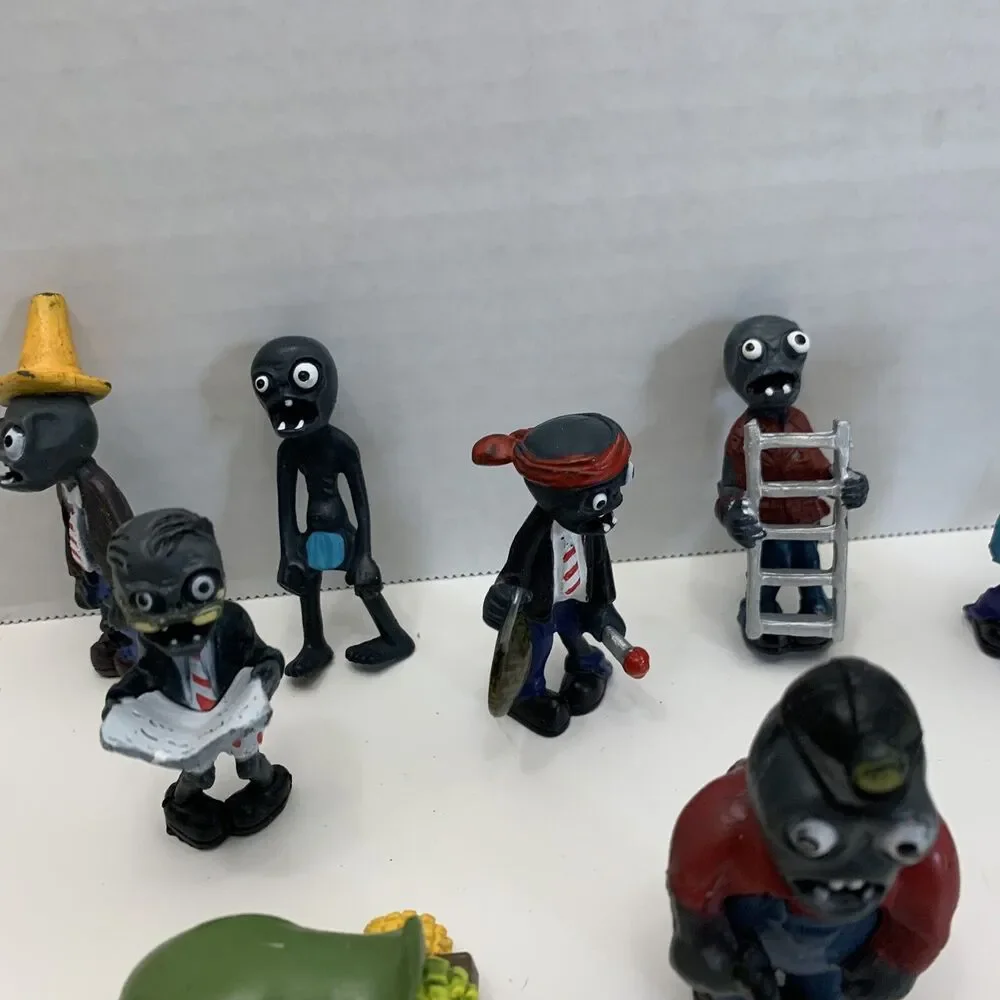 Lot Of 10 Flower Vs Zombies PVC Figurine Cake Toppers